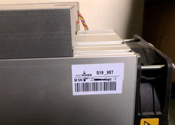 Χέρι ανθρακωρύχων 3250W Bitmain Antμεταλλωρύχος S19 95T δεύτερος Asic Bitcoin Ethernet