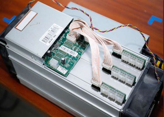 Ανθρακωρύχος Bitmain Antμεταλλωρύχος S9i 14T από δεύτερο χέρι 1325W Asic Bitcoin